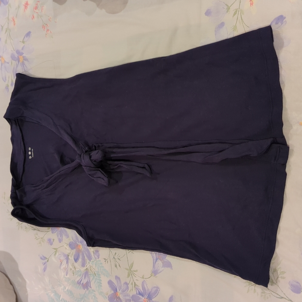 Three dots button down tank with tie around collar